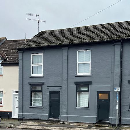 2 Bedroom Town Apartment Ipswich Exterior foto