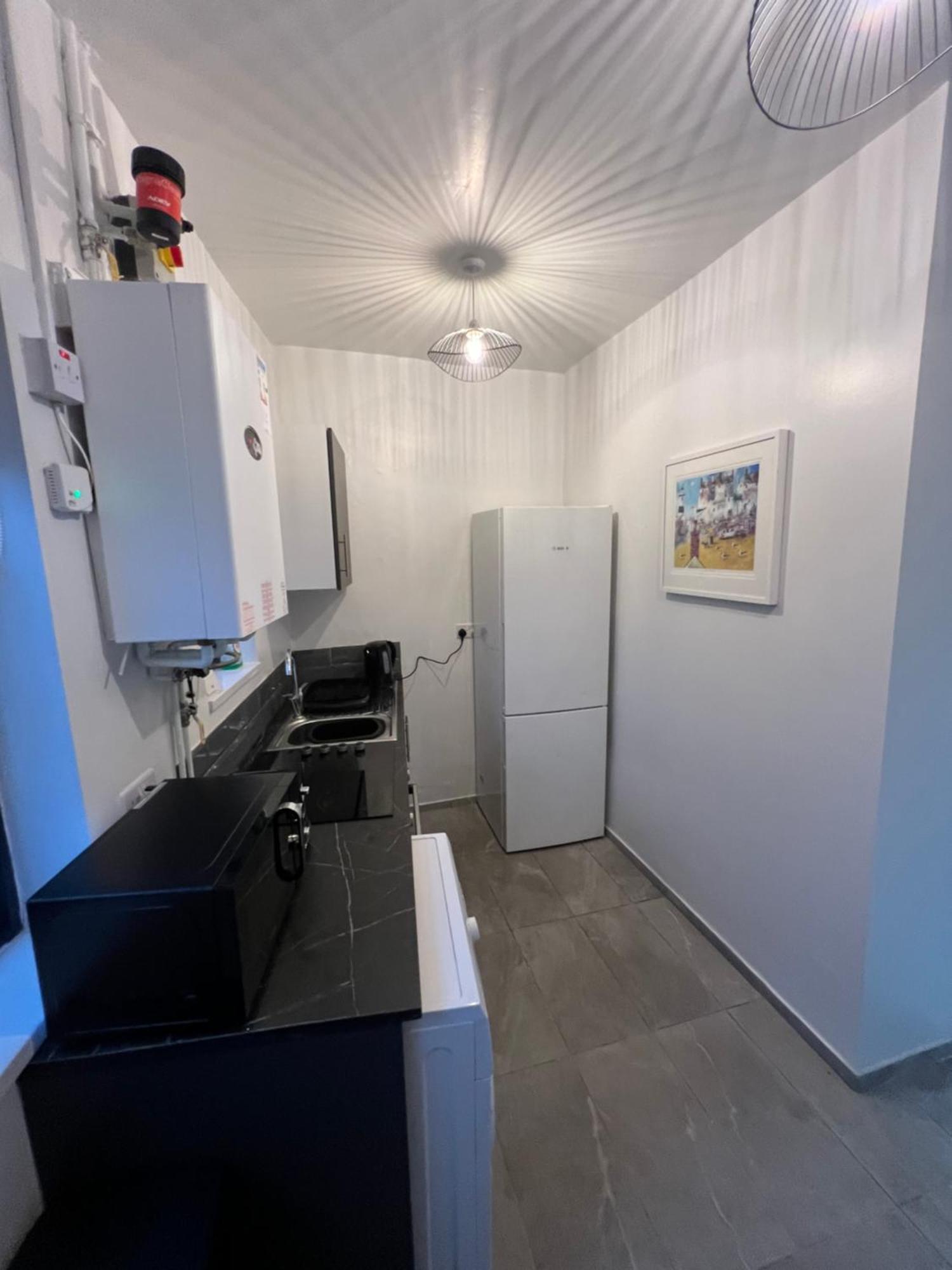 2 Bedroom Town Apartment Ipswich Exterior foto
